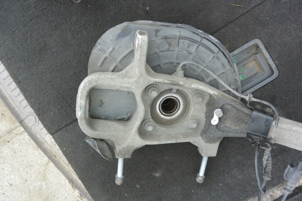 фото №6, Ghibli quattroporte поворотный кулак левая правая перед q4