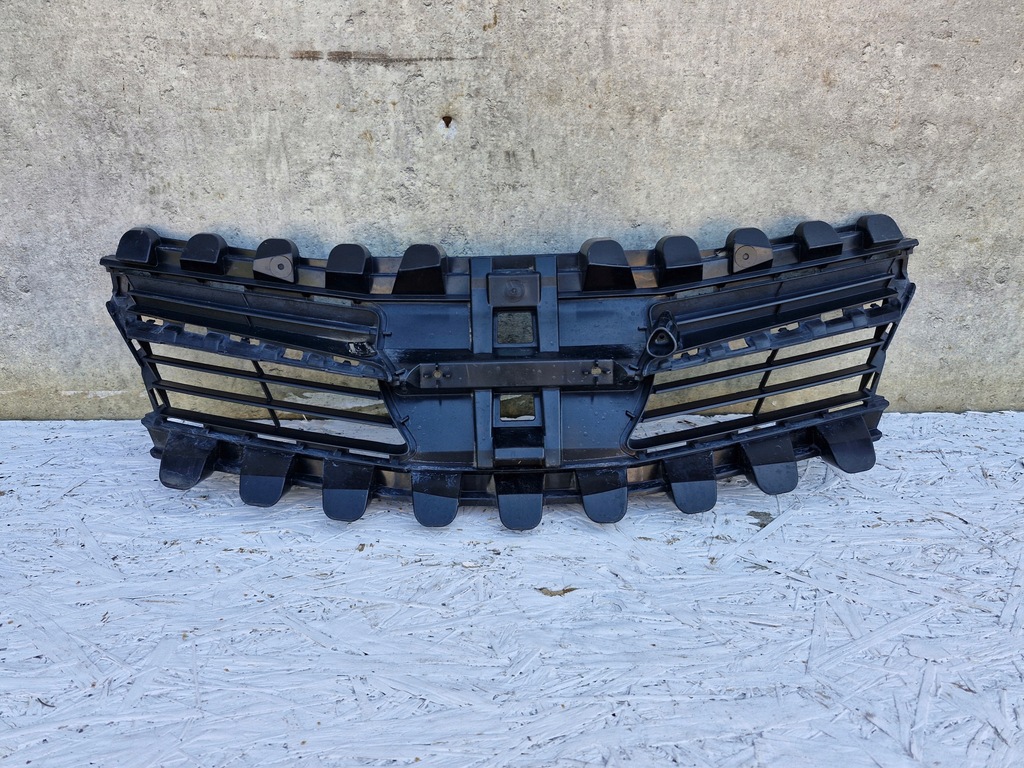 фото №1, Toyota verso lift решётка радиатора решётка радиатора радиатора 53111-0f060