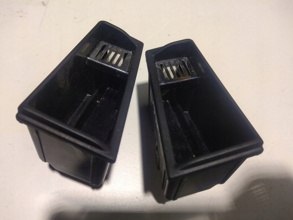 фото №1, Пепельница porsche cayenne левая