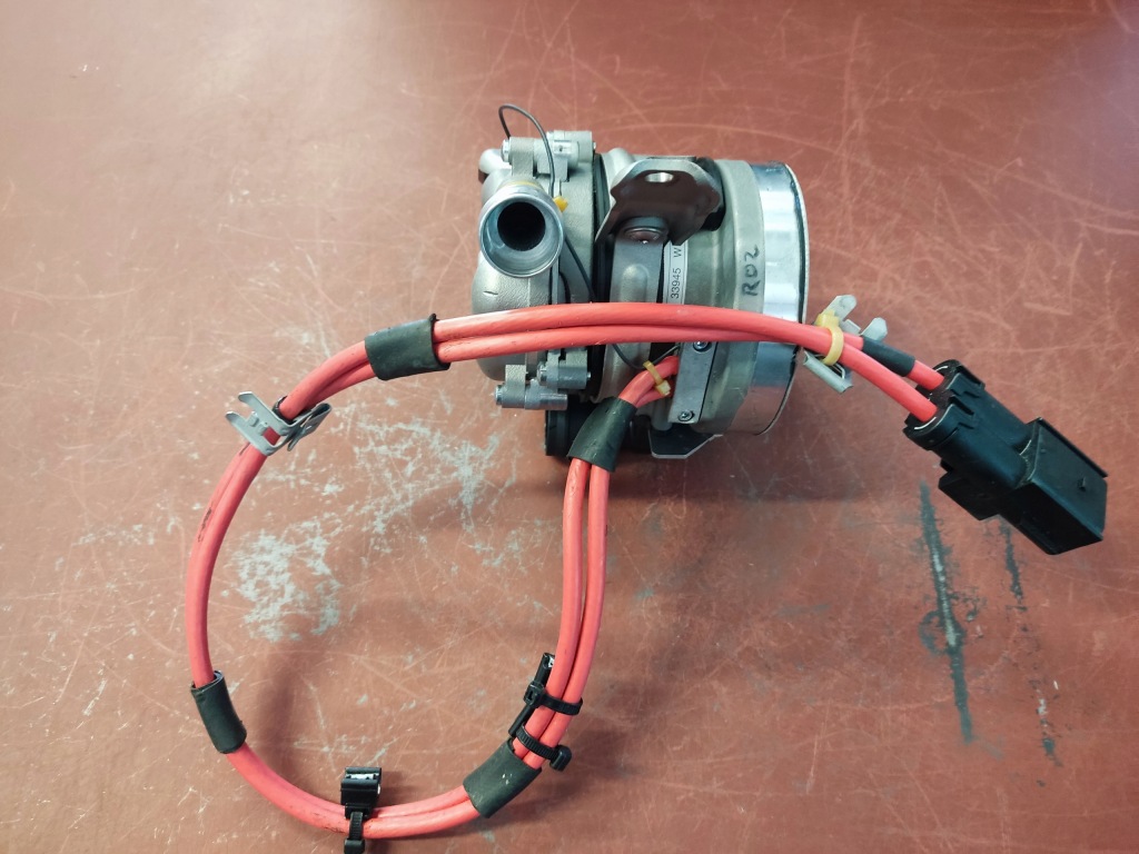 Насос повітря вторинного mercedes-benz 0001402700 Зі Шроту