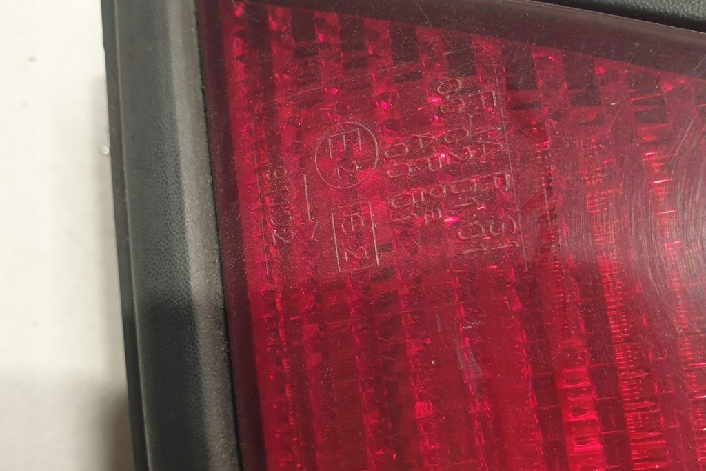 фото №8, Лампа правая задняя peugeot 306 7b, n3, n5 2227 1997