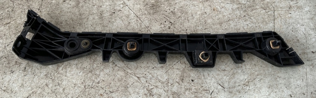 фото №1, Напрямна бампера правий задня mazda 6 gj sedan