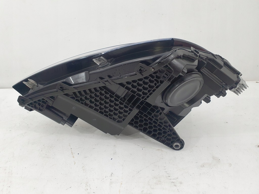 фото №13, Skoda superb 3 iii 3v1 lift full led левая перед