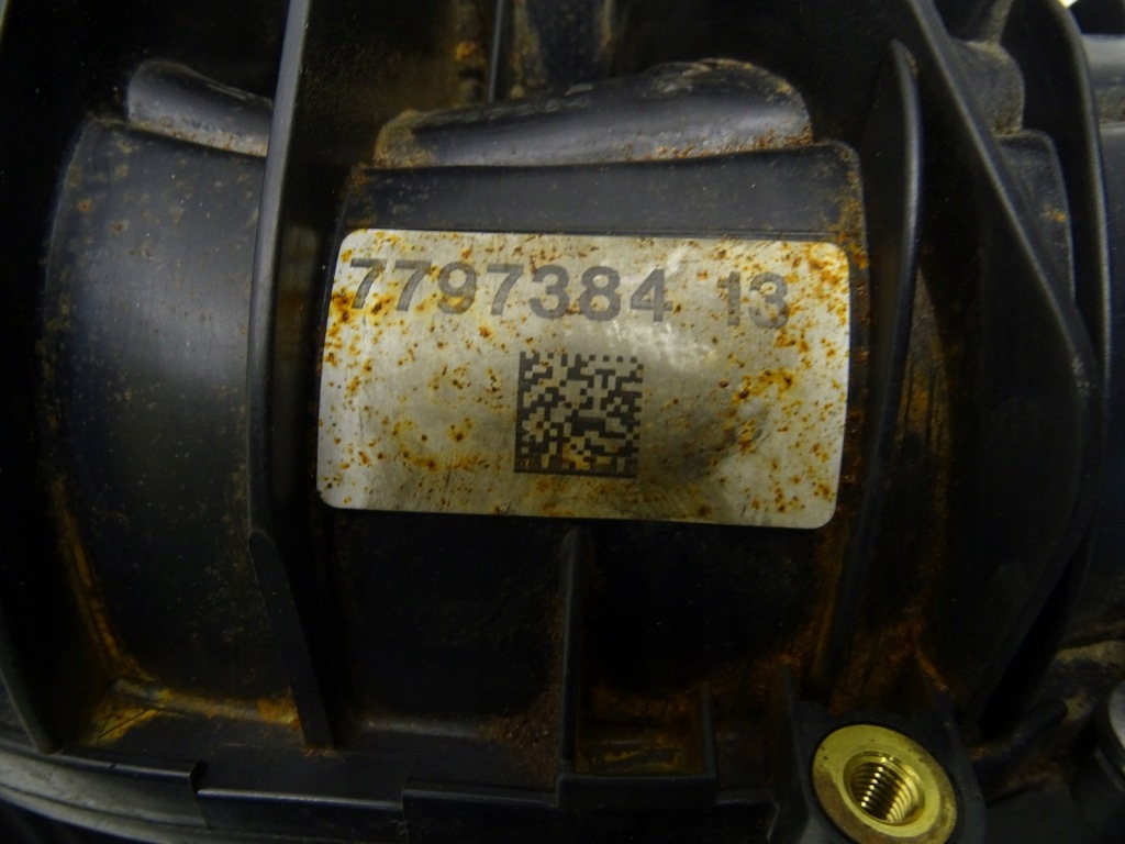 Коллектор впускной  bmw e84 e87 e90 e91 e92 2.0 d n47 7797384 в Украине