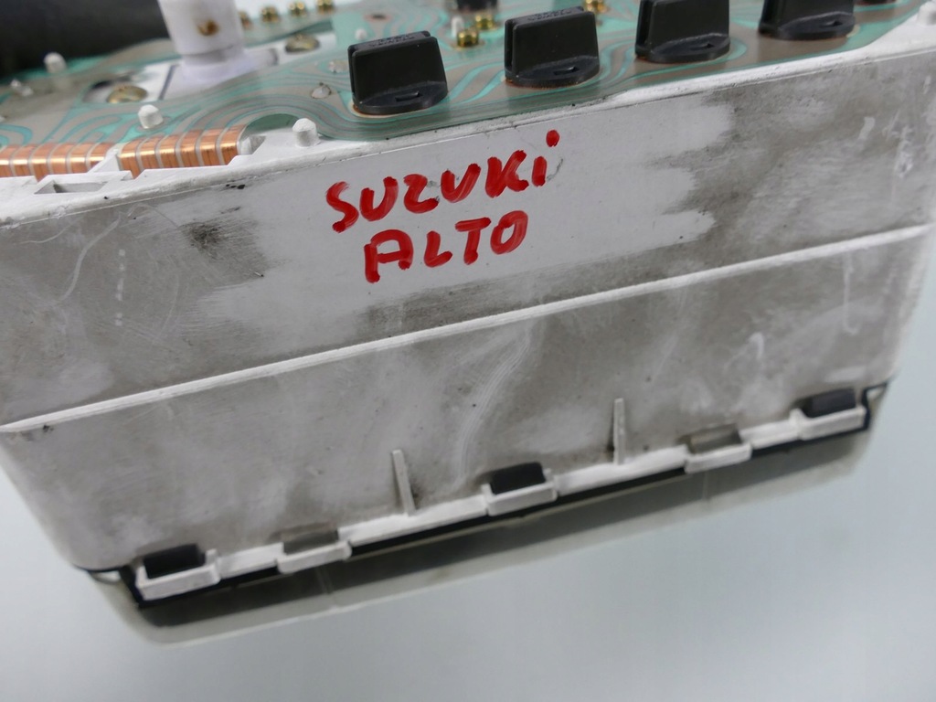 фото №9, Suzuki alto iii 800 cm3 0.8 b счетчик приборы