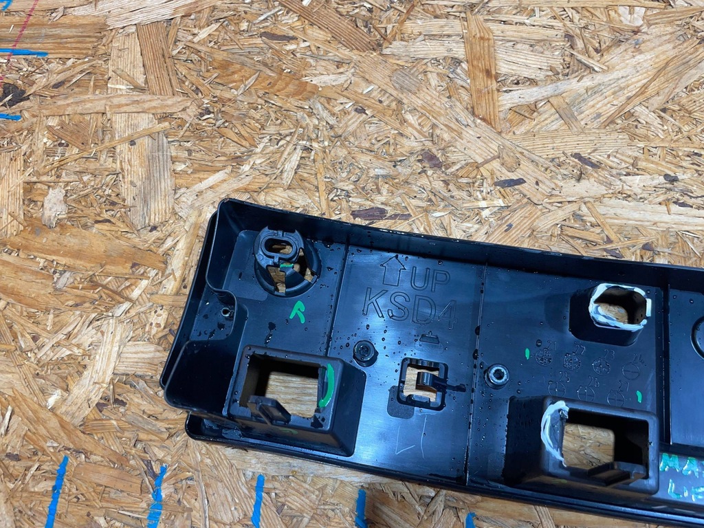 фото №9, Mazda cx5 cx-5 ii 2 kf lift 22-25 молдинг підкладка pod номерний знак перед