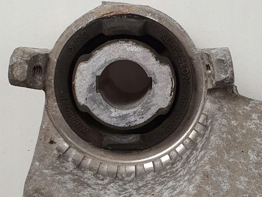 фото №10, Підрамник підрамник балка задня aston martin rapide