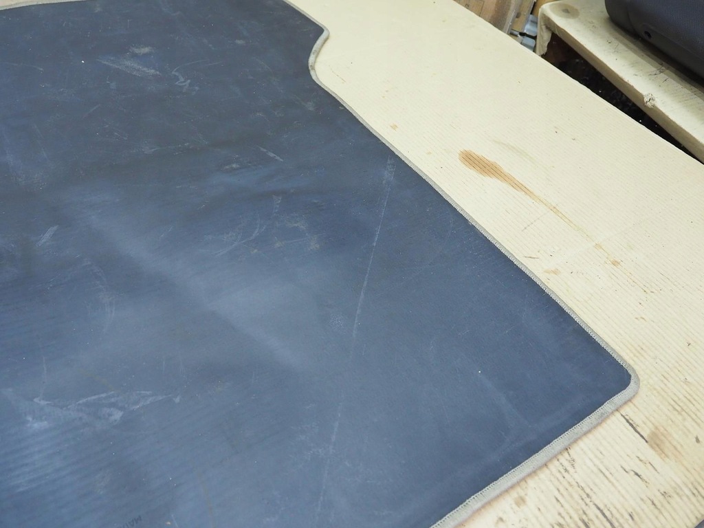 фото №11, Volvo v70 xc70 обшивка мат багажника 99-07