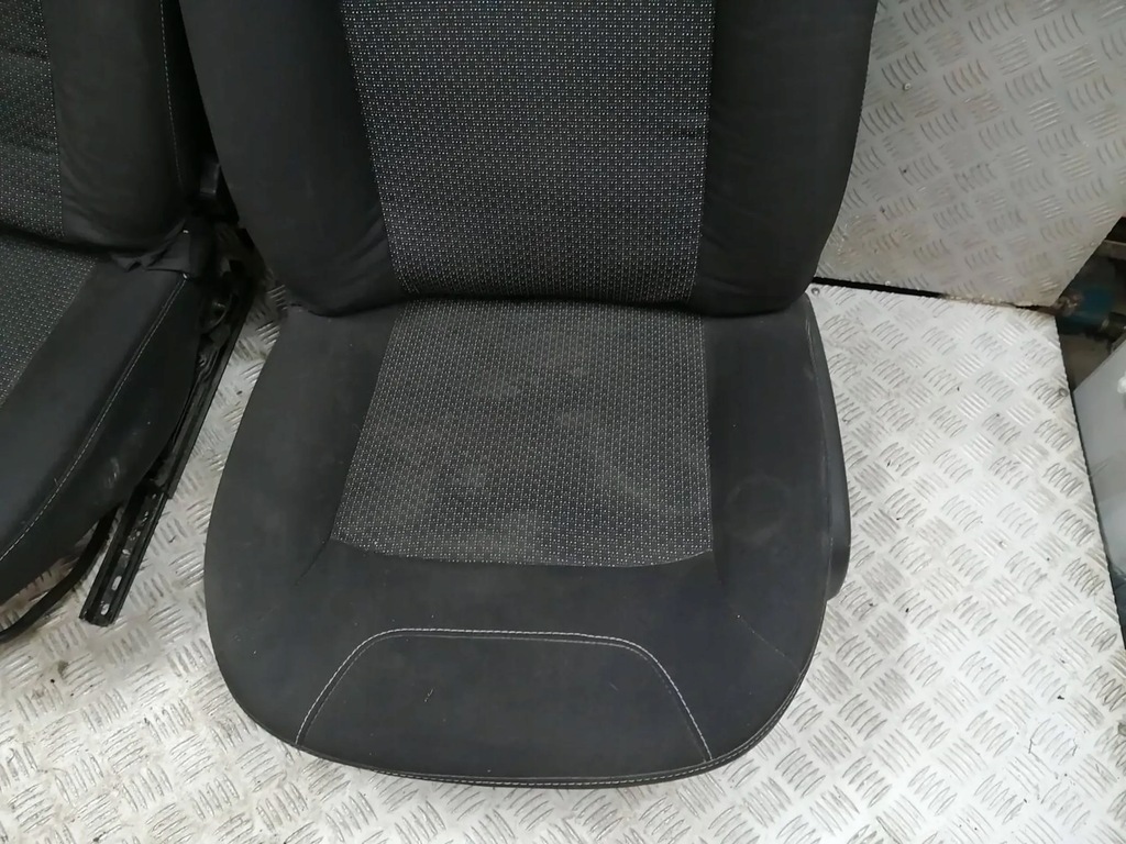 фото №5, Dacia duster i сиденья заднее сиденье ремни