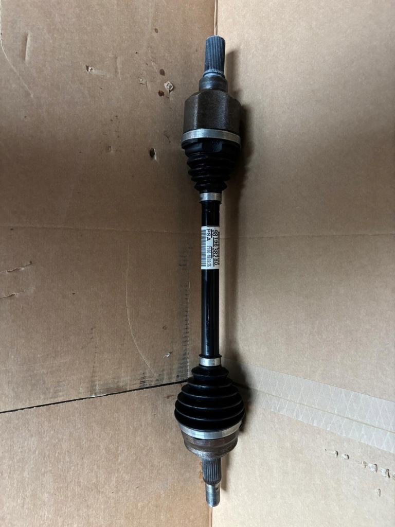 Купити Привідний вал ліва передня 9819638280