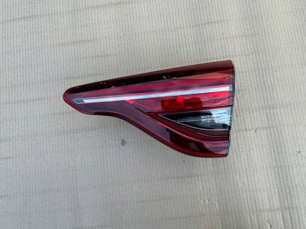 фото №1, Renault clio v 19- лампа led правая задняя задняя w крышка 265503304r