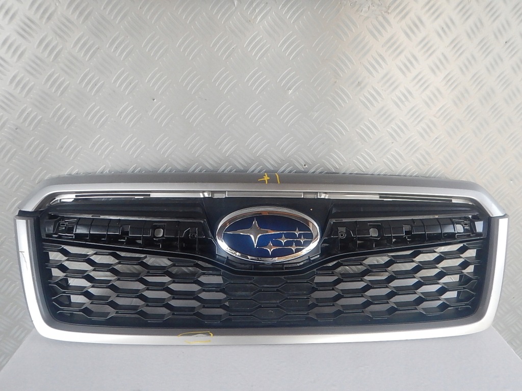 фото №1, Subaru forester iv 13- решётка радиатора решётка радиатора