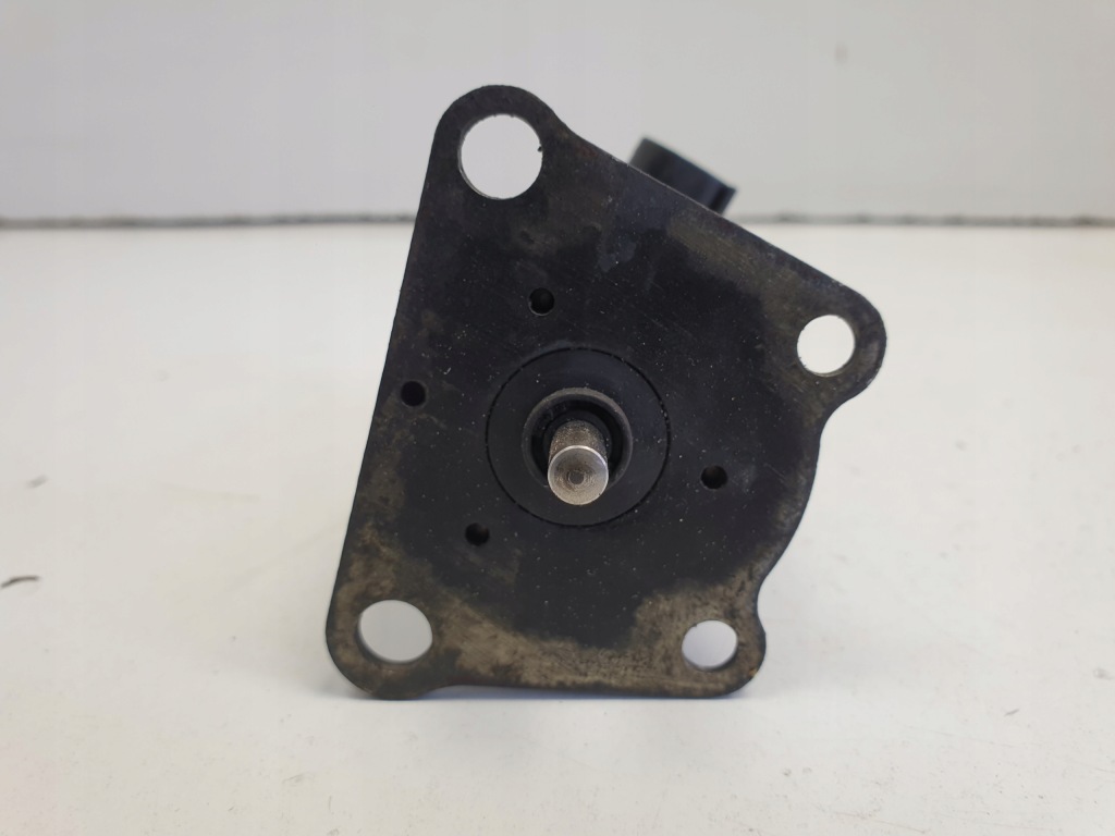 фото №3, Volvo xc90 2.4 d5 клапан egr