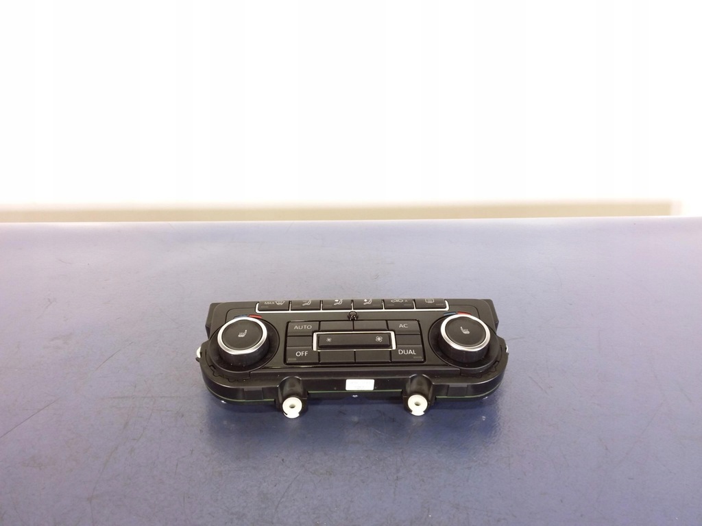 фото №4, Vw jetta vi панель кондиционера обдув 5k0907044ea