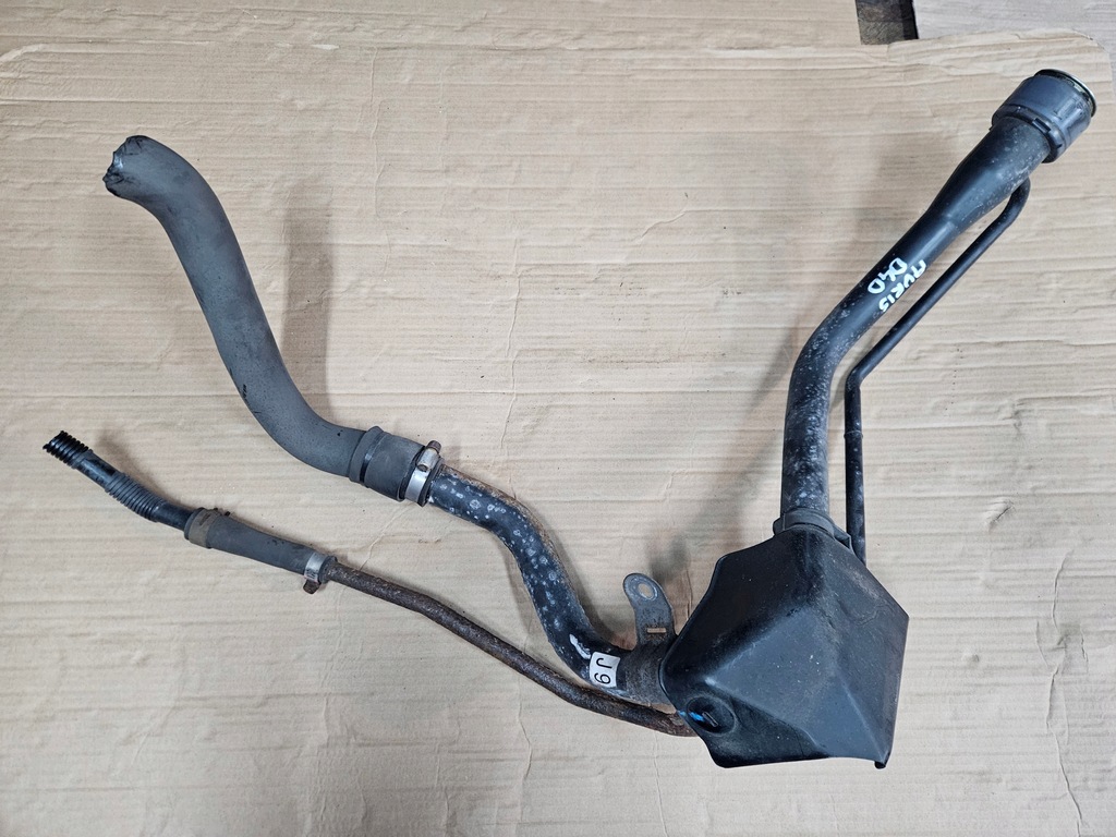 фото №1, Toyota auris 07-12 d4d труба заливной топлива