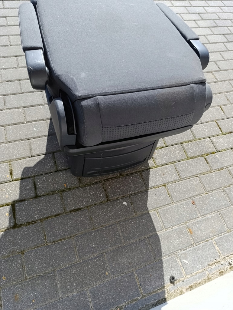 фото №6, Vw t5 t6 multivan сиденье поворотный второй/третий ряд czarny/antracyt