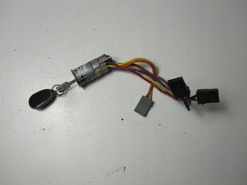 фото №8, Замок зажигания с ключ peugeot 306 93r