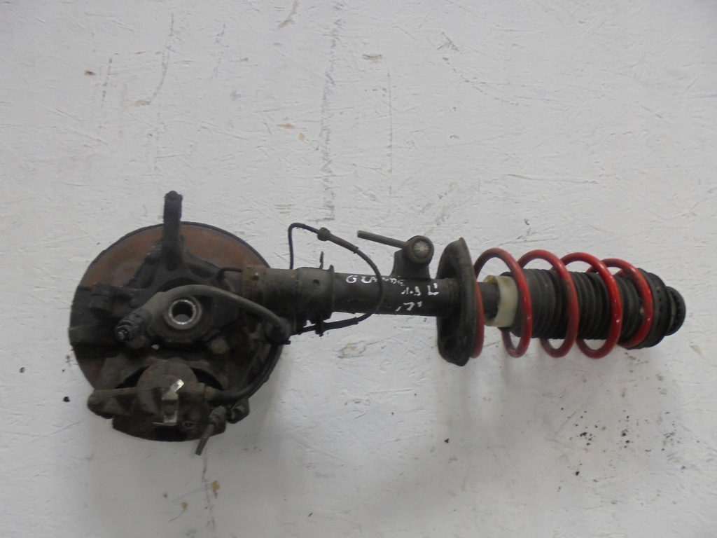 фото №1, Fiat grande punto evo поворотный кулак mcperson левый