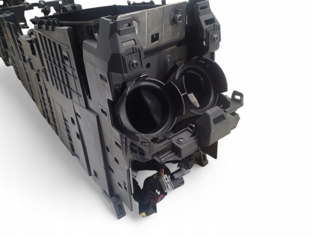 фото №8, Alfa romeo stelvio 2018 тунель середній