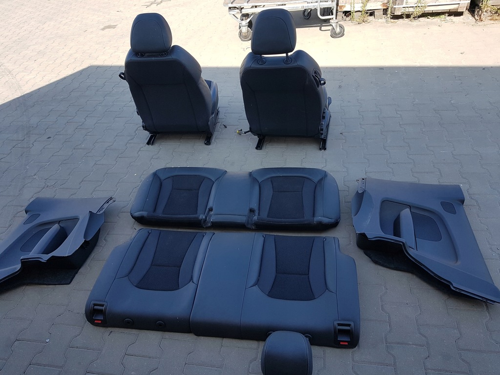 фото №8, Audi a1 8x 10-18r s-line сиденья заднее сиденье 3d