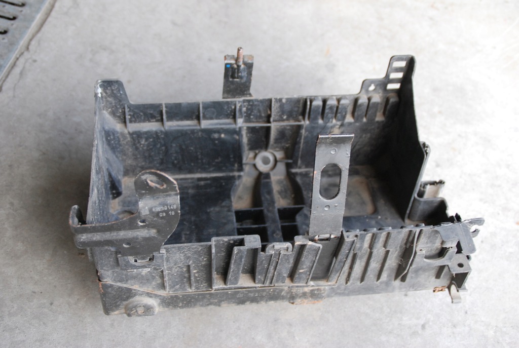 фото №1, Opel astra j основа акумулятор