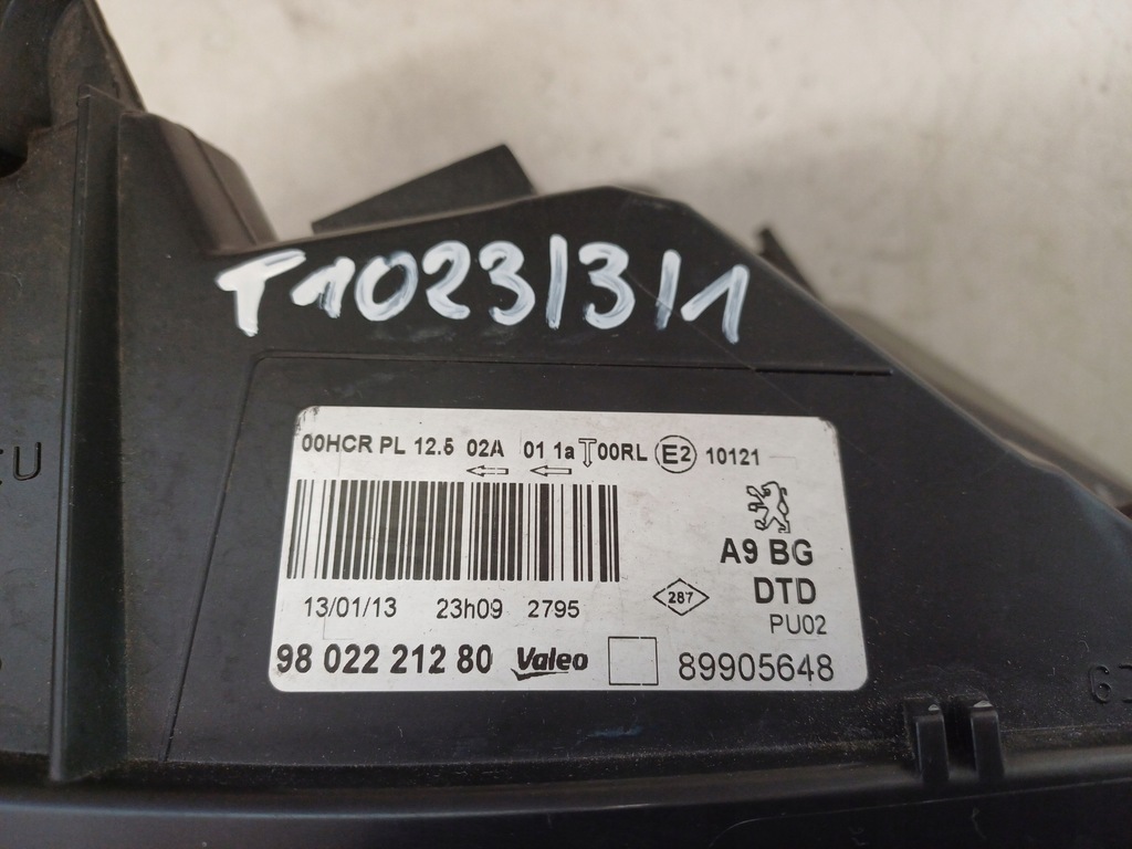 фото №9, Peugeot 208 1 i 12- лампа права перед 9802221280