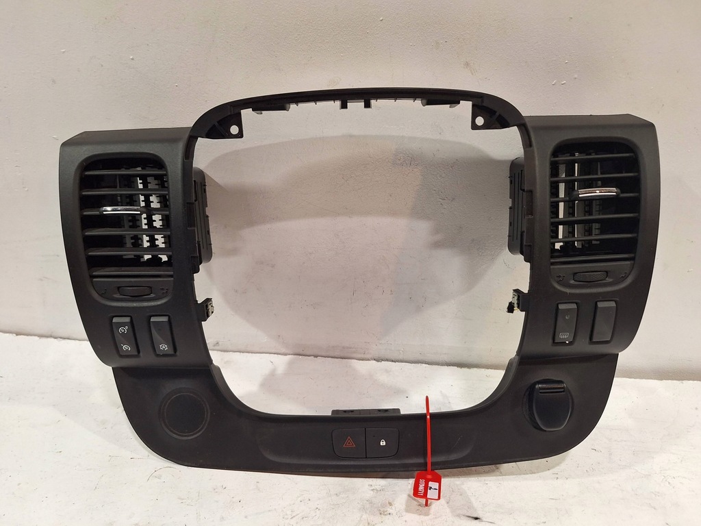 фото №2, Рамка середня радіо 682607479r renault trafic iv vivaro b 21-