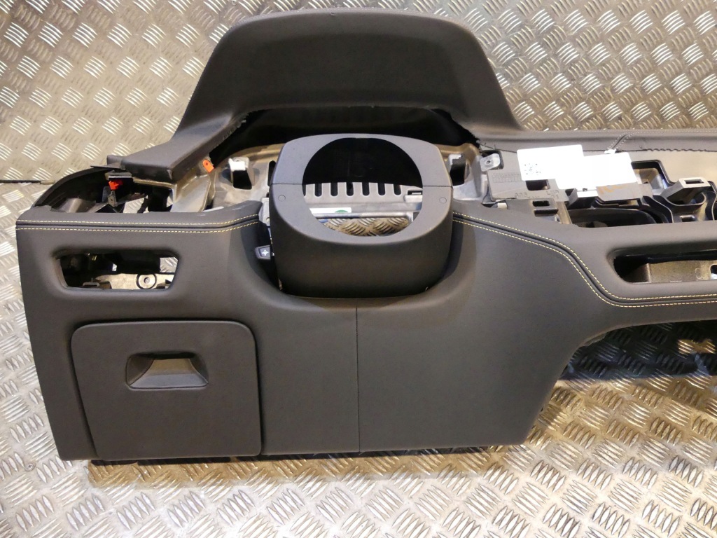 фото №8, Bmw g05 g06 g07 f95 f96 приборная панель приборная панель  оранжевая nić