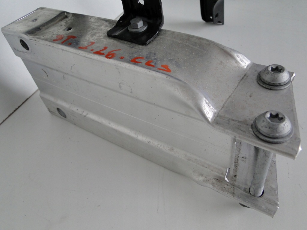 Mercedes панель фары левый зона деформации кронштейн cls 218 c218 x218 w218 lift Оригинал