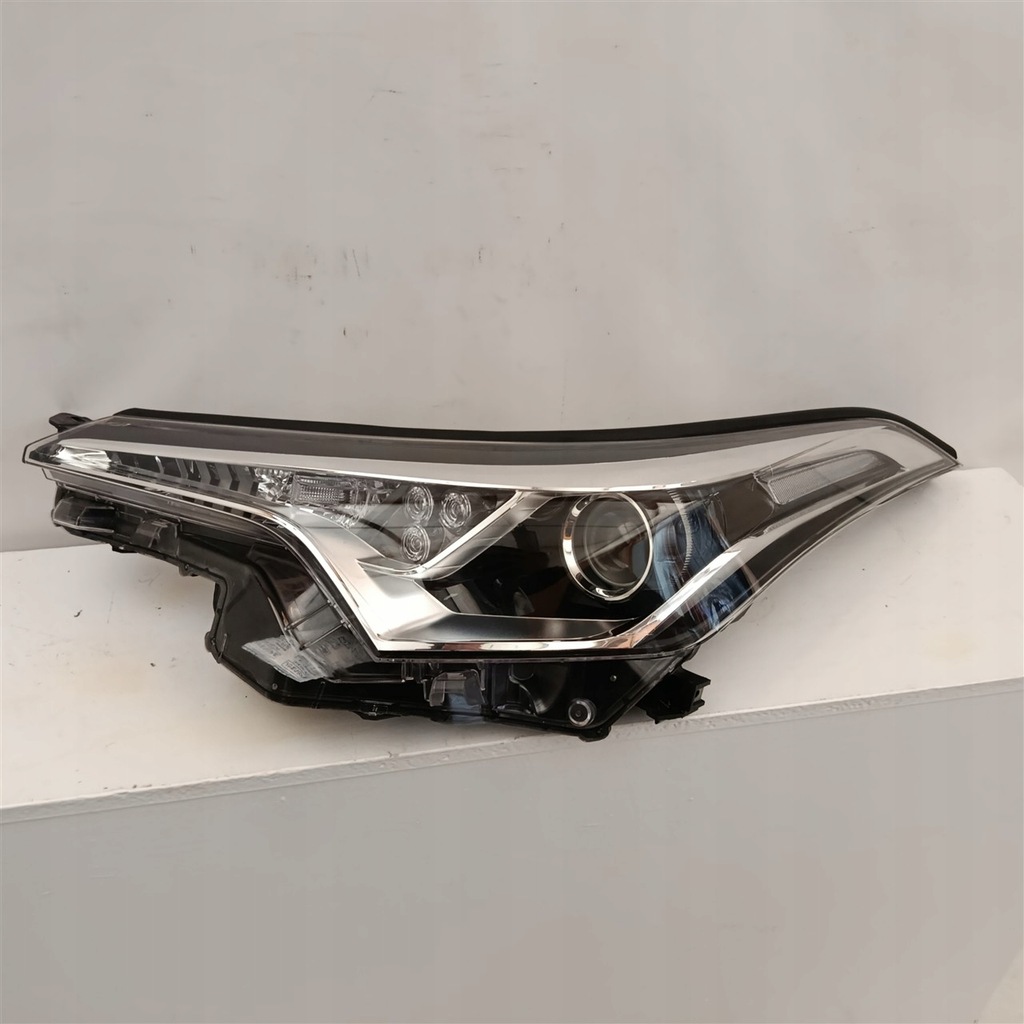 фото №1, Лампа левая перед toyota chr 1 линза led