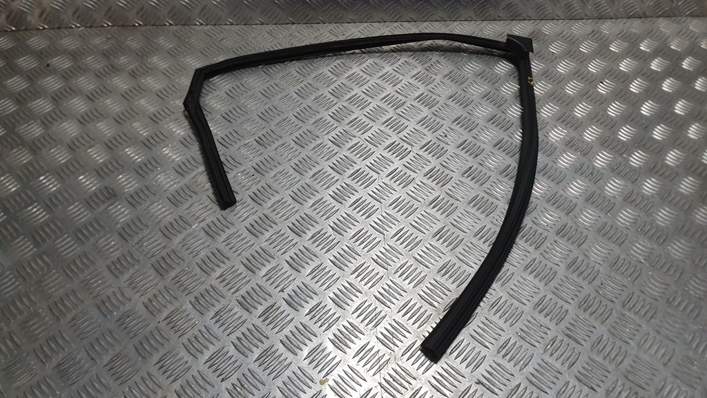 фото №1, Прокладка двері лівий задня hyundai i20 iii 20-