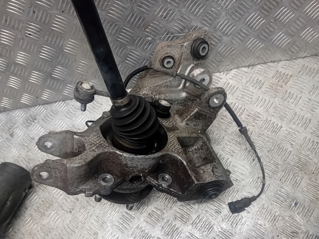 фото №4, Discovery sport l550 2.0d поворотный кулак левая задняя