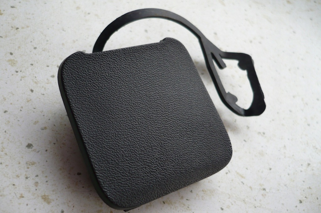 фото №3, Volvo xc70 ii 2008-16 r заглушка фаркоп бампер задня