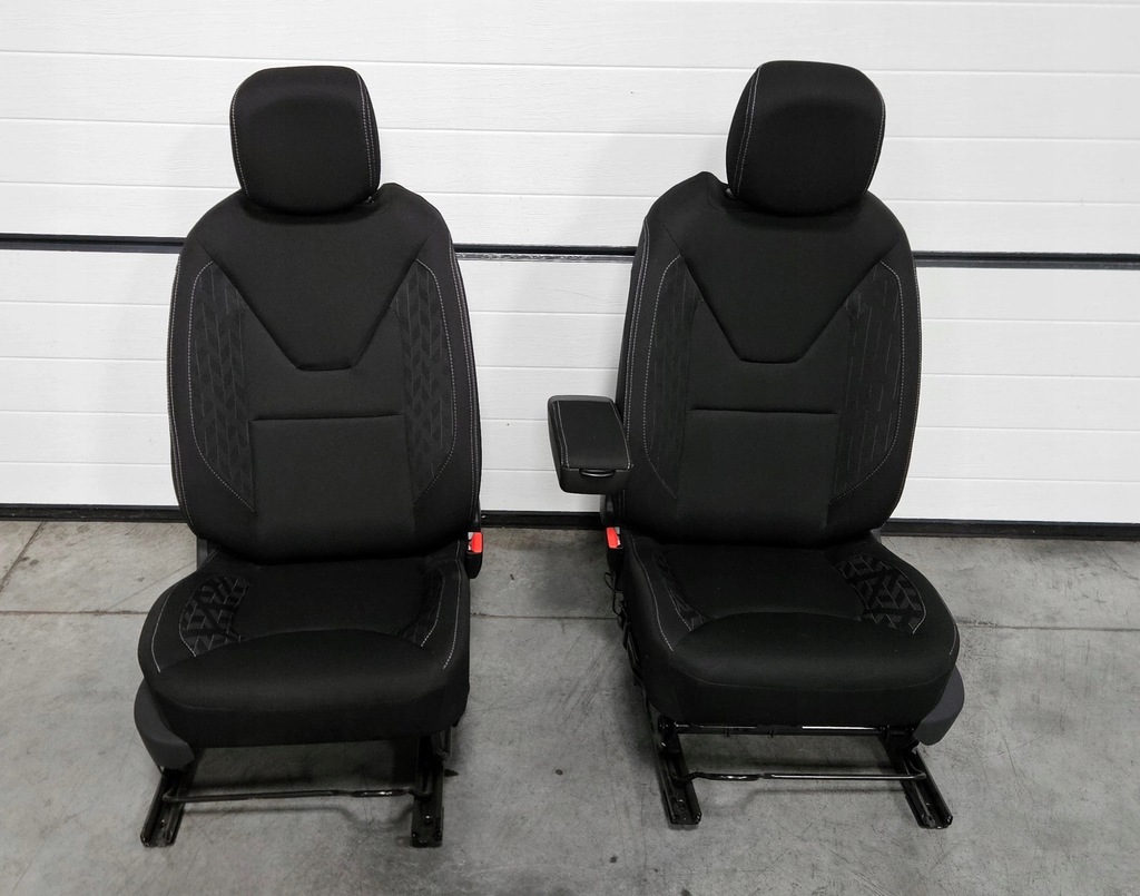 фото №1, Комплект сидений сиденье правый + левый renault clio iv 12 новый оригинал