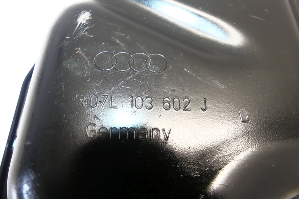 Audi a8 d3 5.2 fsi v10 bsm піддон масляна Оригінал