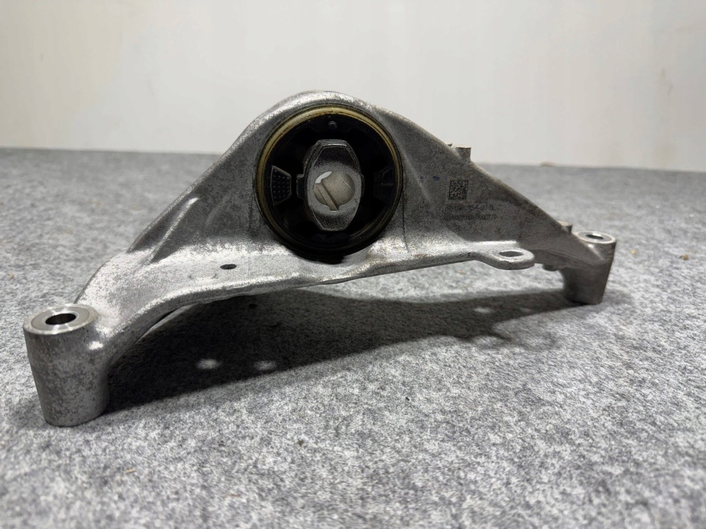 фото №1, Кронштейн подушка кронштейн кронштейн двигателя tesla model 3 , y