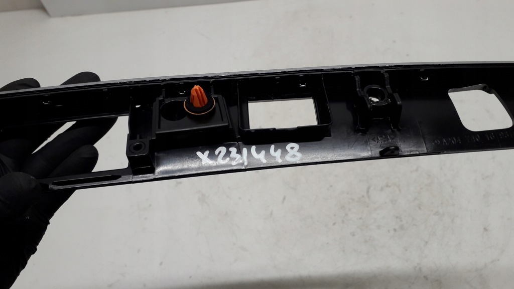 фото №10, Mercedes c w204 kombi молдинг крышки