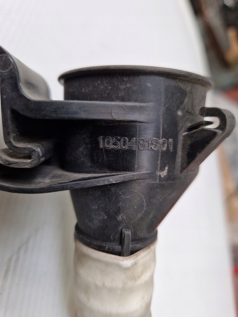 фото №3, Mini cooper r60 - заливная горловина бака распылителя