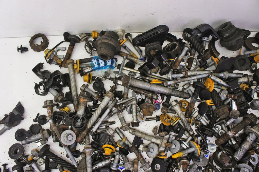 фото №2, Oc226 ford transit custom болты гайки podładki