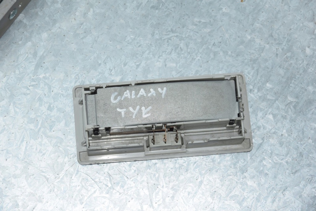 фото №2, Ford galaxy mk2 лампа освещение салона