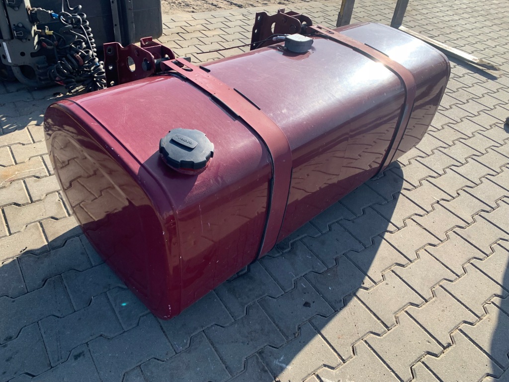 фото №3, Бак топлива renault gama t low крышка 150x69x56