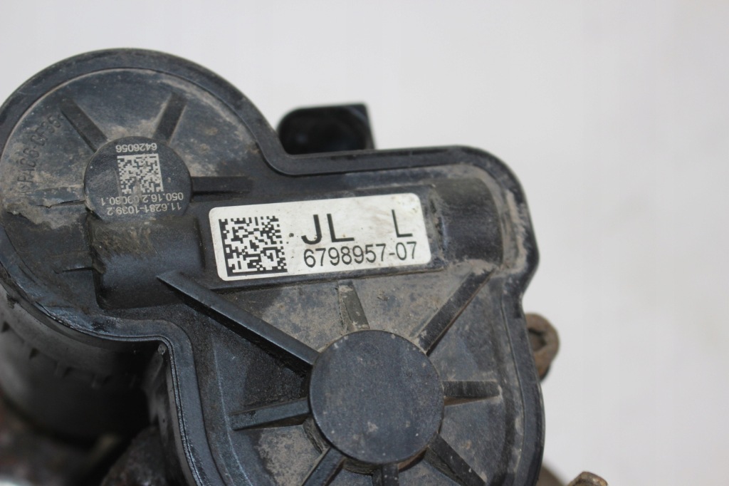 Суппорт тормозной левый задний  bmw x1 f48 6798957 с Разборки