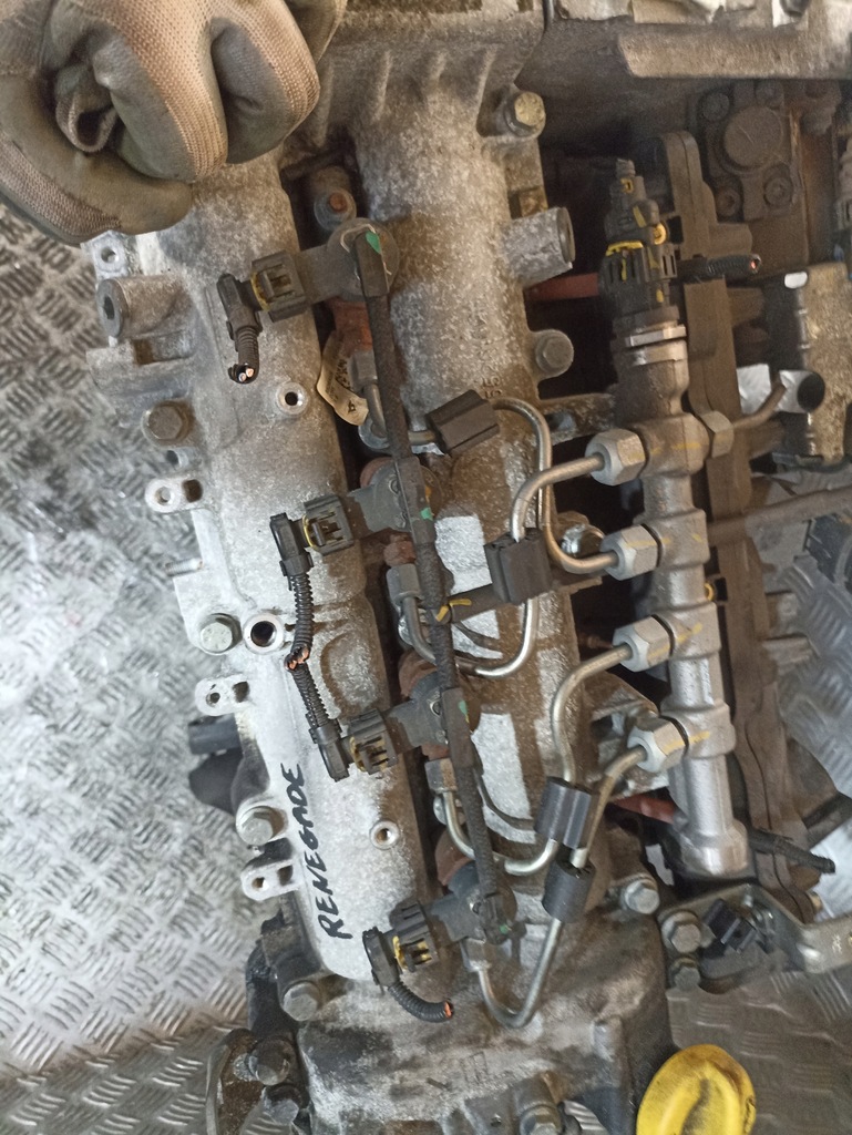 фото №5, Jeep renegade двигун 1.6 m-jet 55260384 насос форсунки