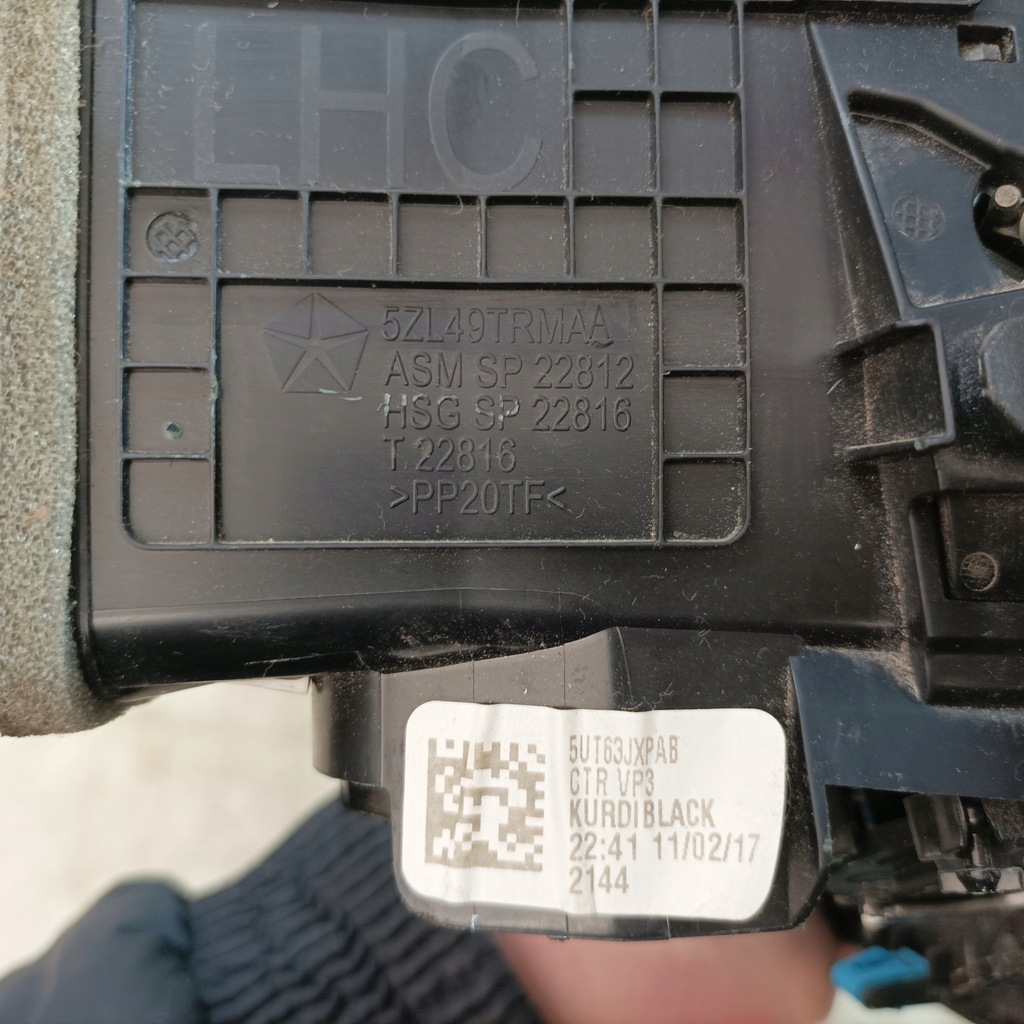 фото №9, Jeep compass 17- решётка рамка обдув средняя usa