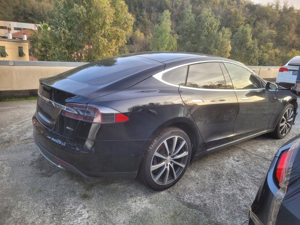 фото №8, Tesla s 85 13-16 решітка вентиляційна бампера задня b280b62