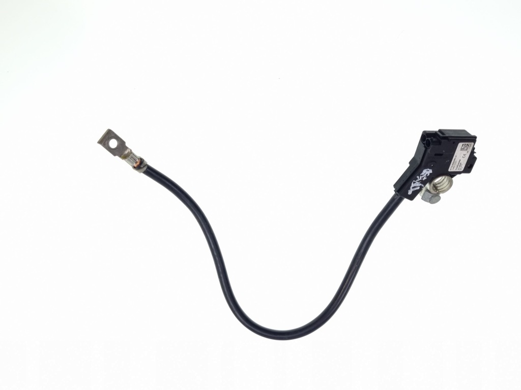 фото №1, Bmw m5 2012 минус / клемма / шланг аккумулятор