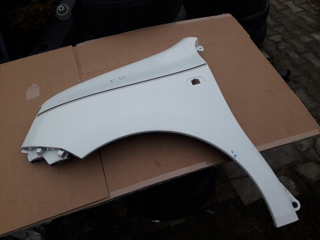 Купити Крила передній лівий renault twingo iii 14-