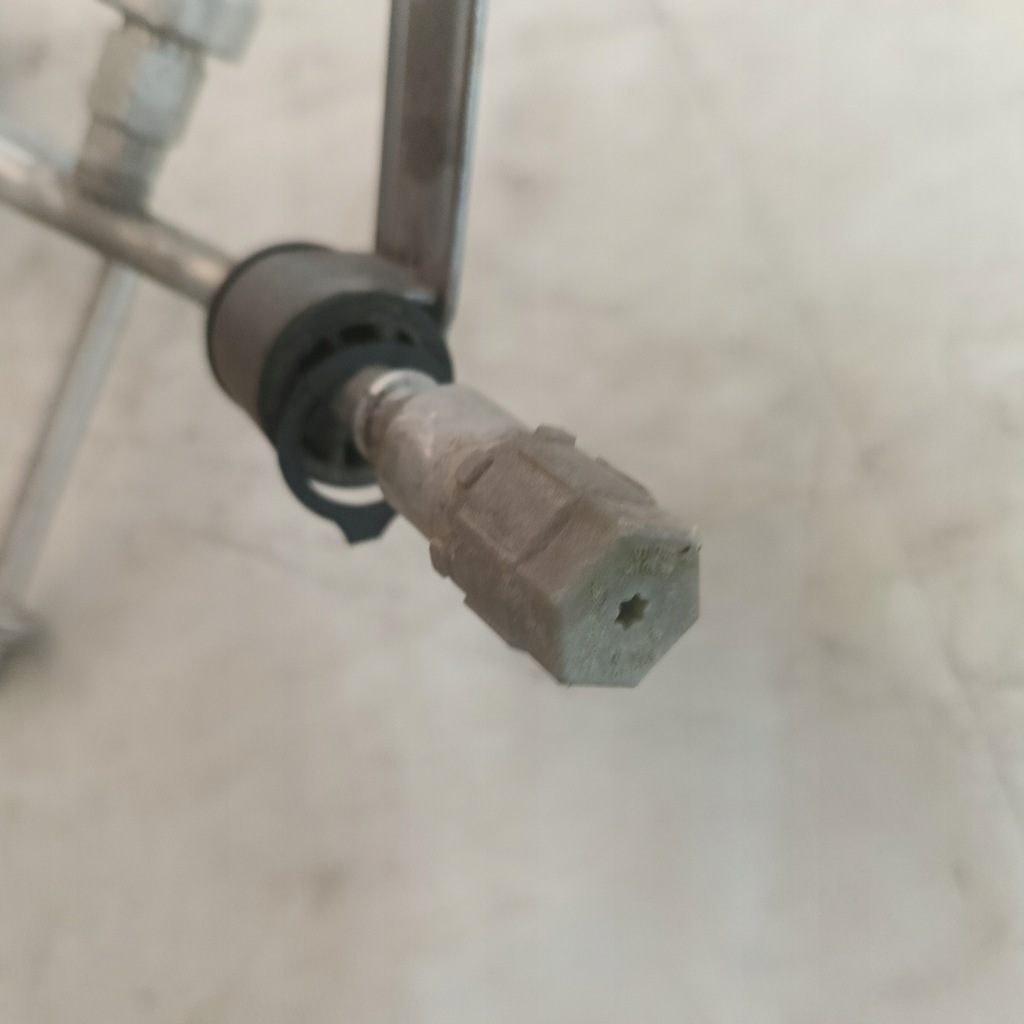 фото №9, Chrysler 200 15- шланг кондиционера usa p68103137ae