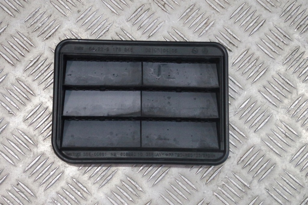 фото №1, Решітка вентиляції bmw xm g09 6082901