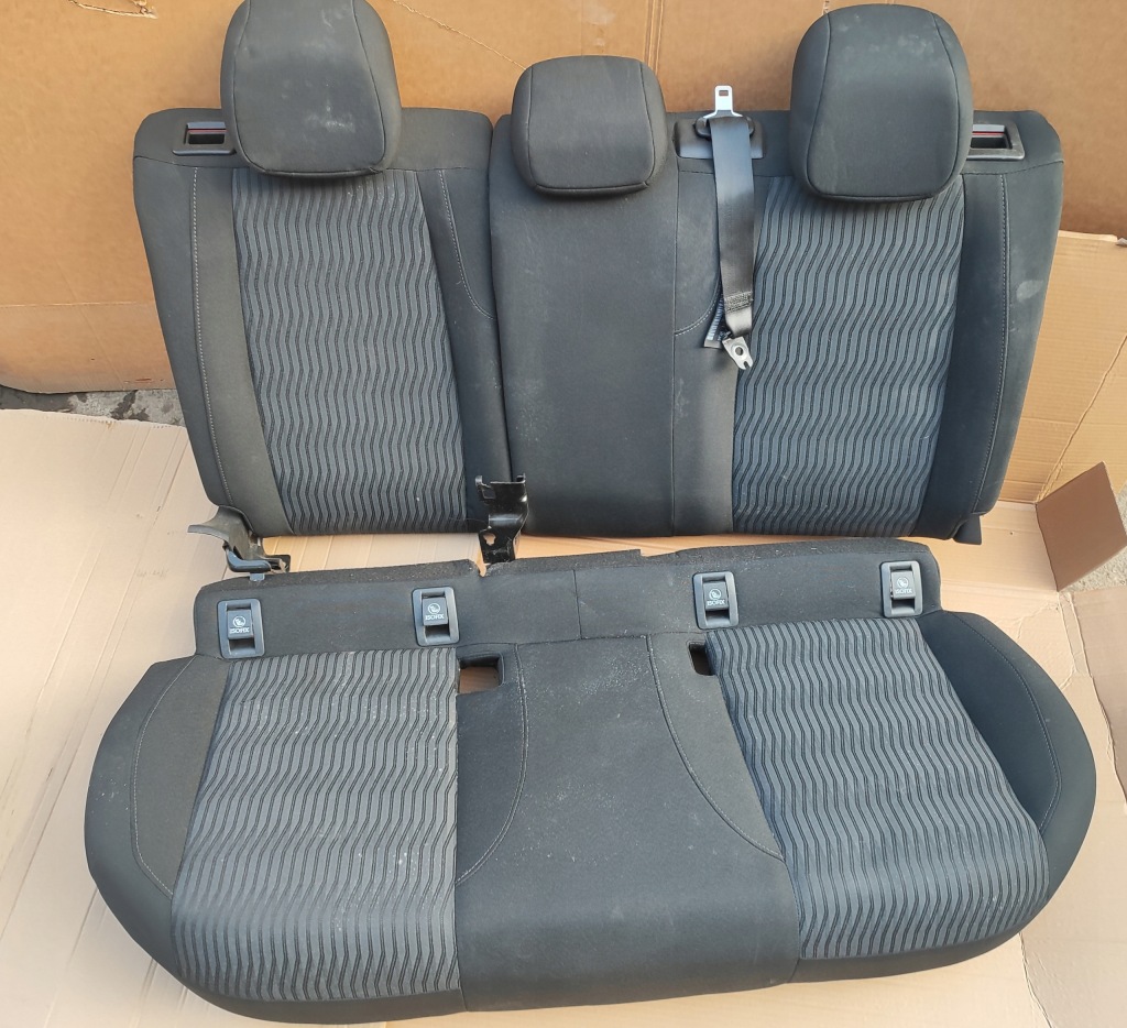 фото №1, Peugeot 308 ii t9 hb сидіння ремені задня kpl